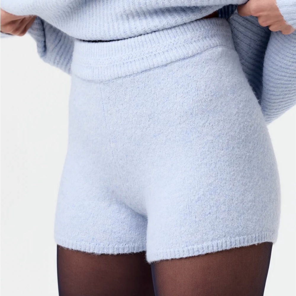 Naked wardrobe knit high waist shorts